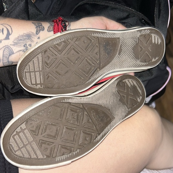 Converse - Picture 3 of 3